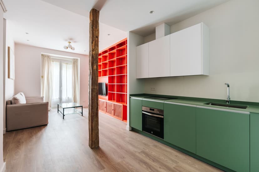 Livingroom of a 1 bedroom apartment secured in Palacio